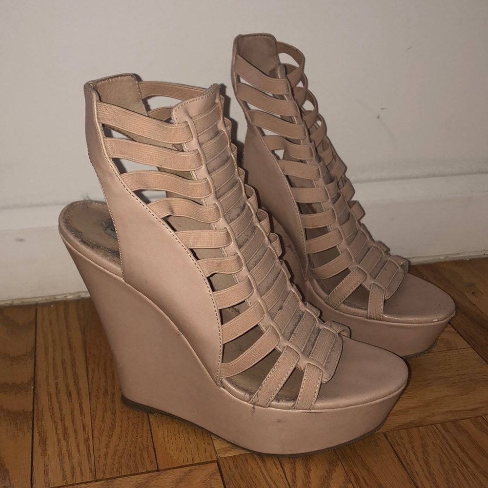 Beige Steve Madden Wedges